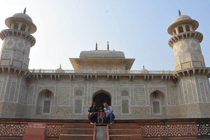 Taj Mahal Tour with High-Speed Train Experience - All Inclusive - High-speed train meals that keep you on schedule