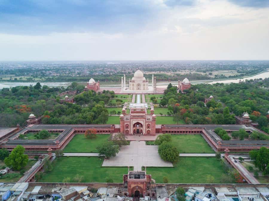 Taj Mahal Tour with Optional Wildlife Rescue Center Visit - Guides, Drivers, and the Kind of Service That Makes It Work