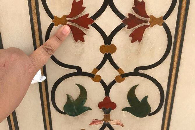 Taj Mahal Virtual Tour - Should You Book This Taj Mahal Virtual Tour From Home?