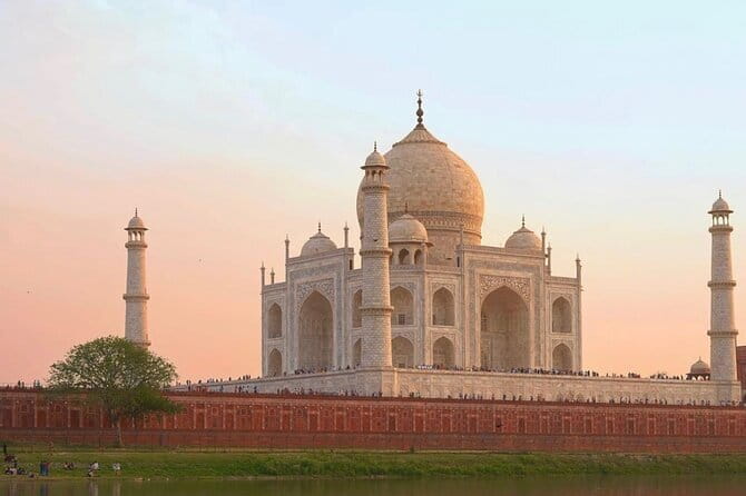 Taj Mahal visits with Licensed Guide with Entry Assistance - Who This Taj Mahal Tour Suits Best in Agra