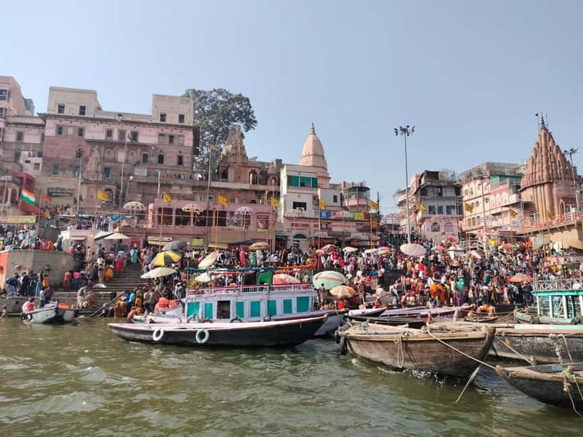 Tourist Guide English & Spanish Varanasi/Benares - The Ganges by Boat: Sunrise, Pilgrims, and the Aarti Moment