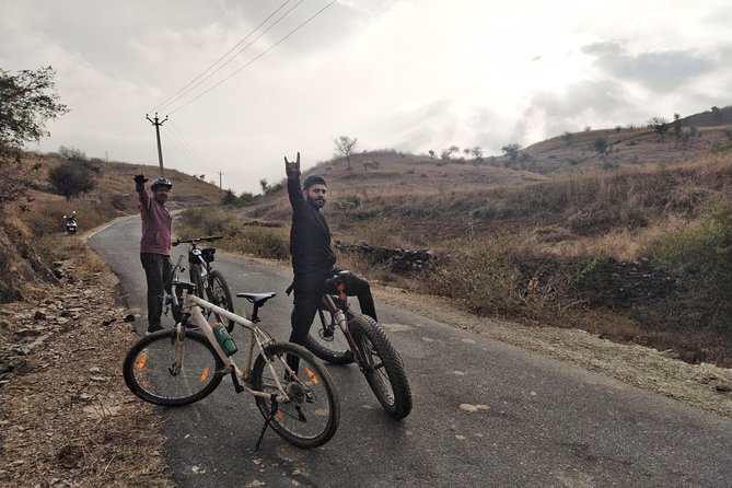 Udaipur Bicycle Tour - Meeting at Maharaj Shivdan Singh Marg, Ambamata