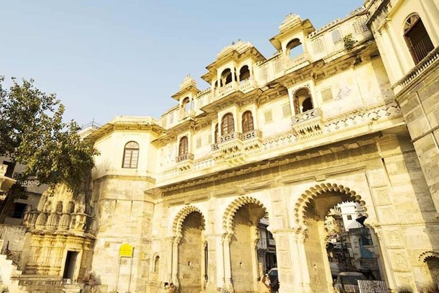 Udaipur: City Palace Museum Tour and Lake Pichola Boat Tour - Key Things You Should Know Before You Go