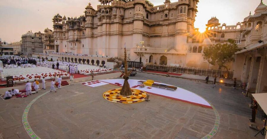 Udaipur: City Palace Museum Tour and Lake Pichola Boat Tour - Price, Transfers, and What You Actually Get for $43