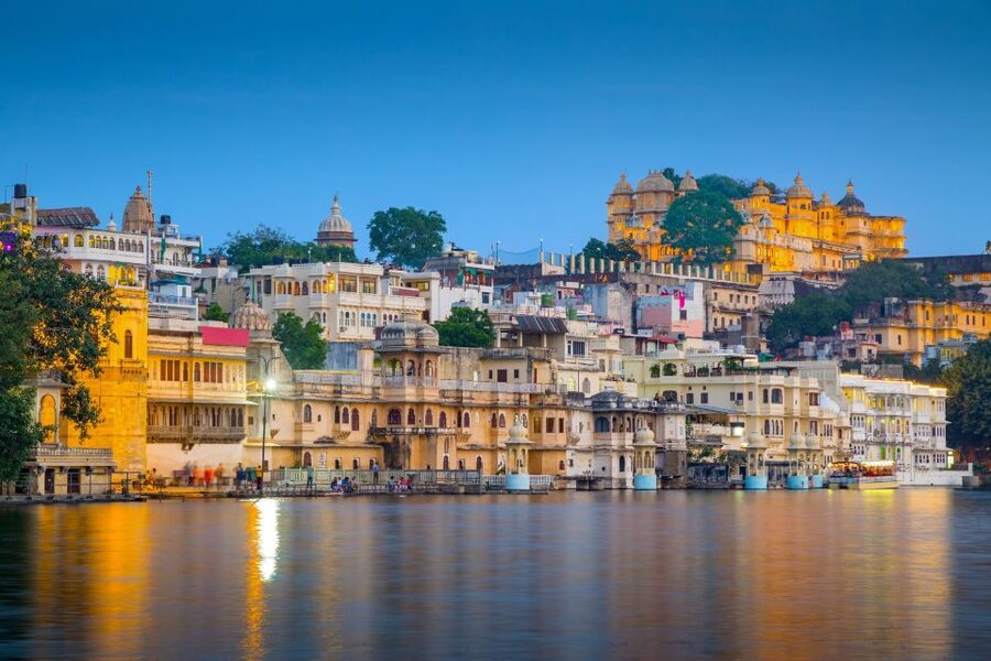 Udaipur: Guided Ghat Tour and Boat Ride - Walking the Ghats: Hanuman, Nav, and Gangaur in Plain English