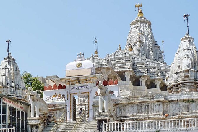 Udaipur Sightseeing Tour Package with Guide and Private Taxi - Jagdish Temple and the quick power of free cultural stops