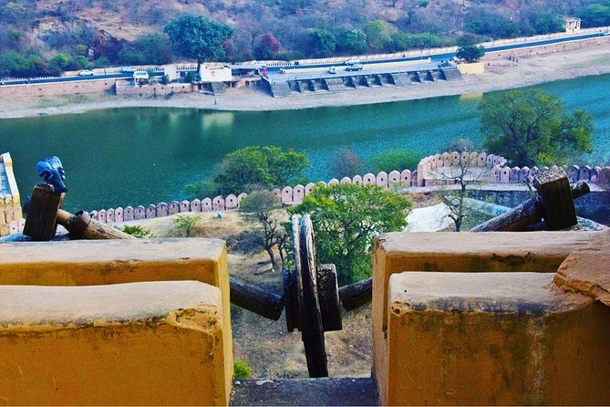 Unlock Hidden Amber! - Guided 2-Hour Heritage Tour in Jaipur - The pace, group size, and meeting point that make it easy to do