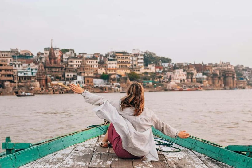 Varanasi Landmark Evening City Tour - Aarti & Boating - Assi Ghat stop: learning the city by walking its river edge