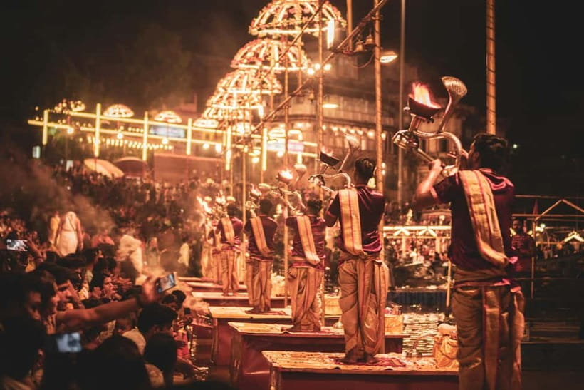 Varanasi Landmark Evening City Tour - Aarti & Boating - Manikarnika Ghat: witnessing cremation rituals with the right mindset