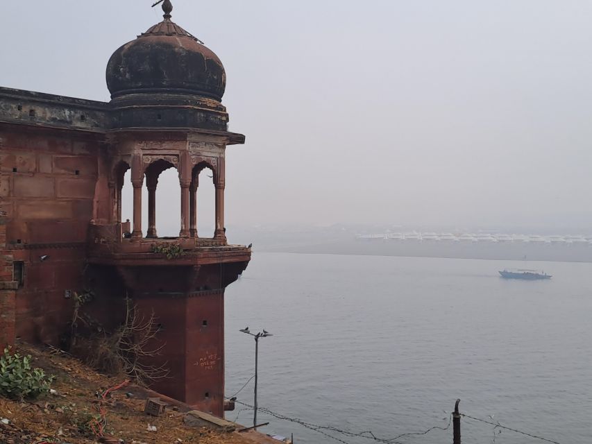 Varanasi: Sunrise Boat Tour with Arti Ceremony - Should you book this sunrise boat and Arti ceremony tour?