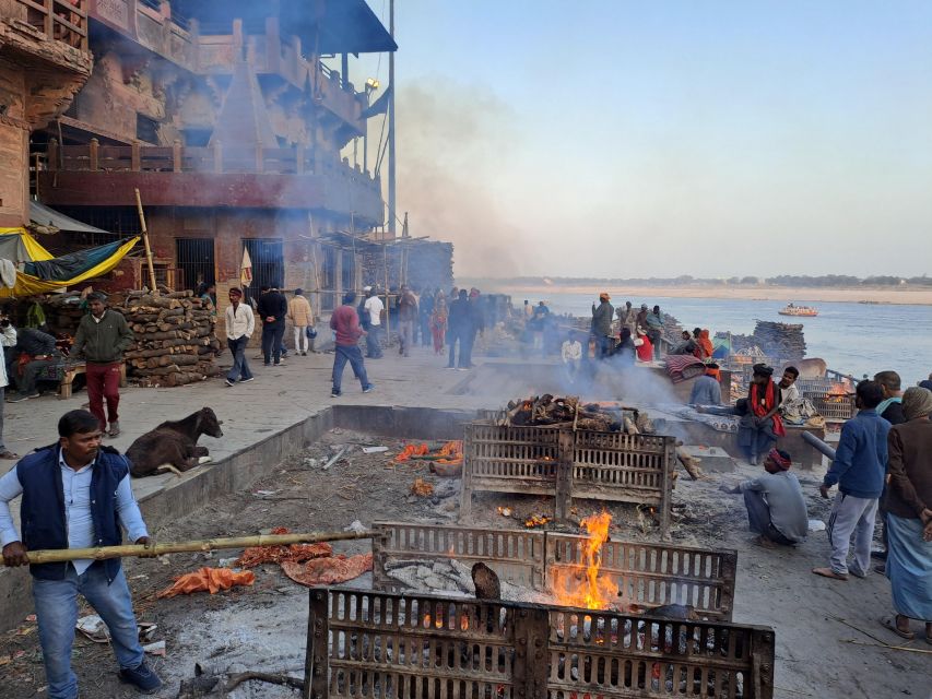 Varanasi: Sunrise Boat Tour with Arti Ceremony - Manikarnika Ghat, why the most venerated cremation ghat changes the whole perspective