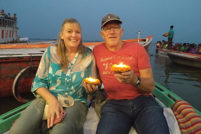 Varanasi tour in one day - Stop 4, the old streets walk and Ganga Aarti view planning