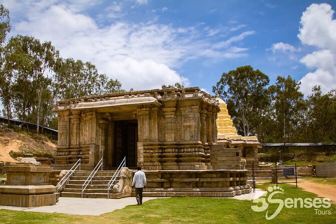 World heritage Somnathpur sculptures and Talakadu temple mystery - Morning pickup from Bangalore and the road to Talakad